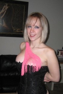 , 23  female escort, barrie