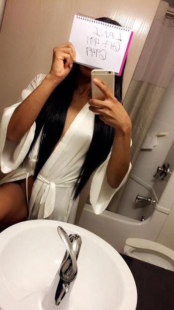 , 22  female escort, Barrie