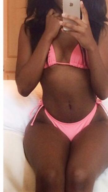 , 22  female escort, Barrie