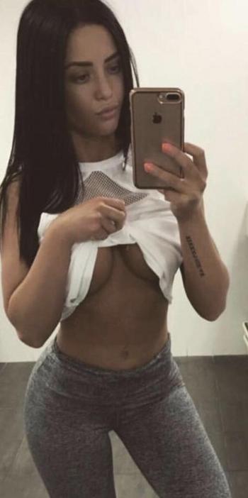 , 22  female escort, Barrie