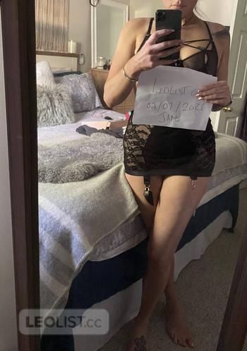 Jane Darling, 35 Caucasian/White female escort, Barrie