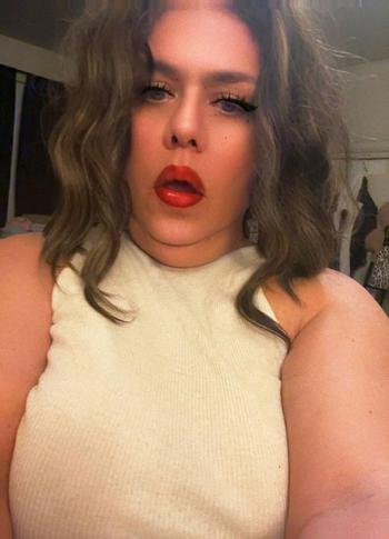SOPHIA CUMMER, 41 Caucasian/White female escort, Barrie