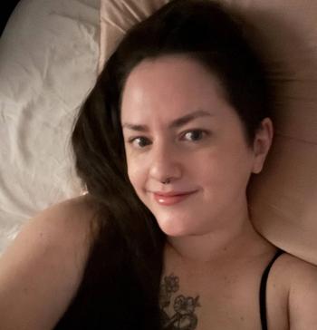 Pomegrante, 34 Caucasian/White female escort, Barrie