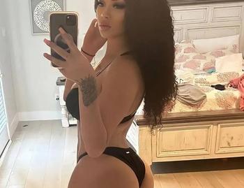 Karla la más hermosa, 26 Mixed female escort, Barrie